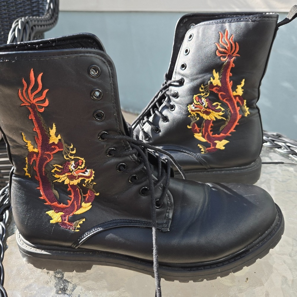 Hot Topic Combat Boots Women Size 8 Black Dragon Embroidered Ankle 14710440